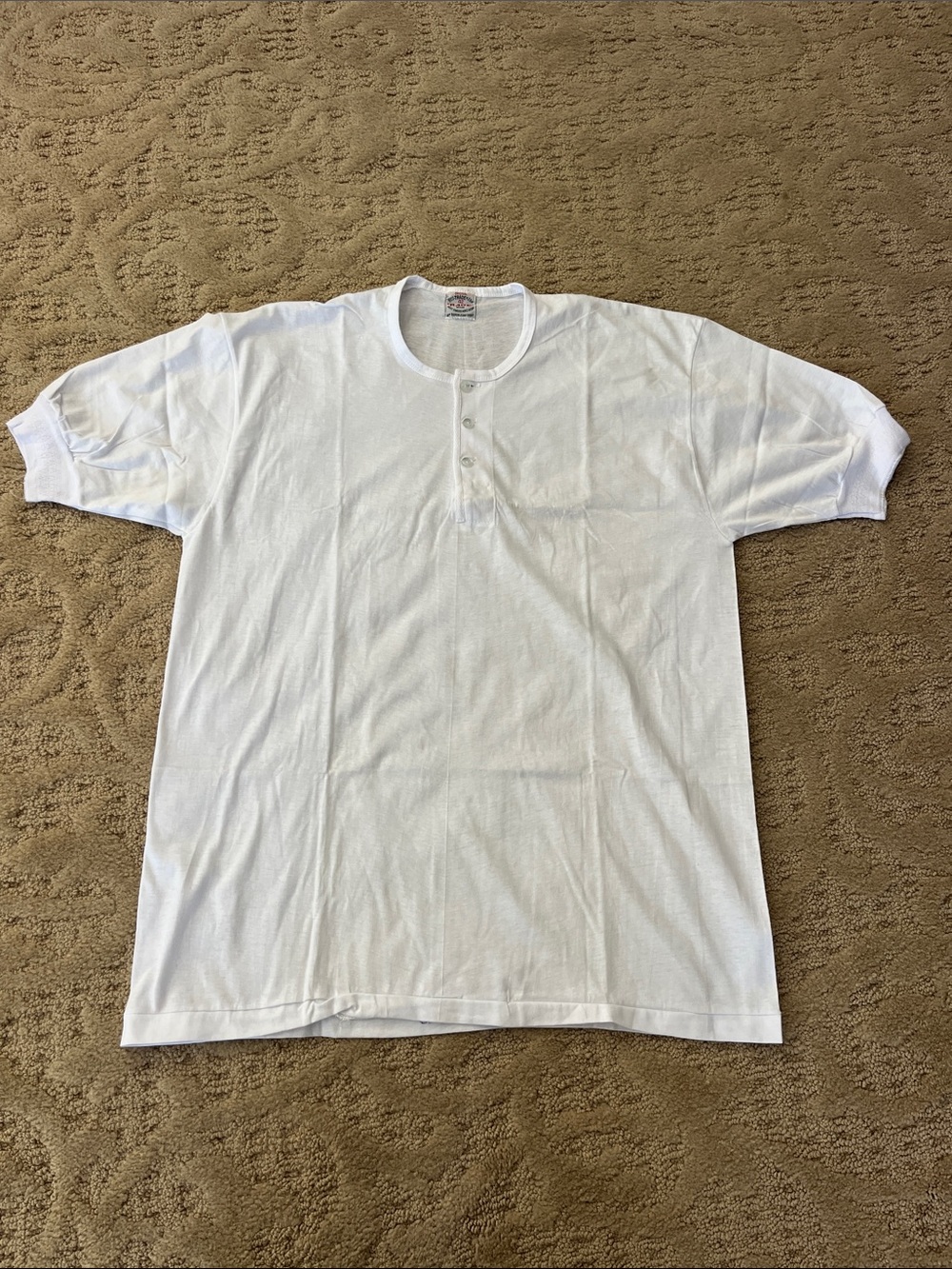 Race Brand Men's White Henley Short Sleeve Shirt Size 42